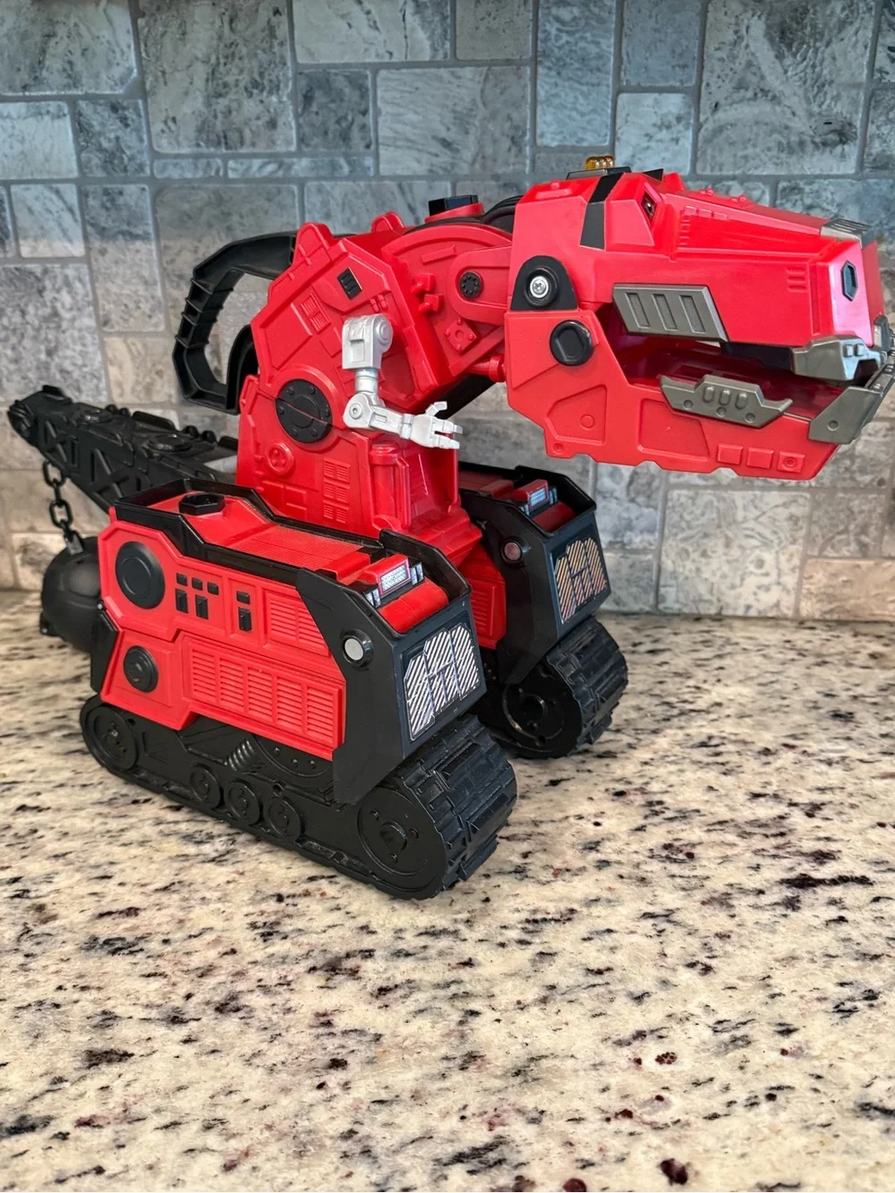 Mattel  Dinotrux Mega Chompin’ Ty Rux